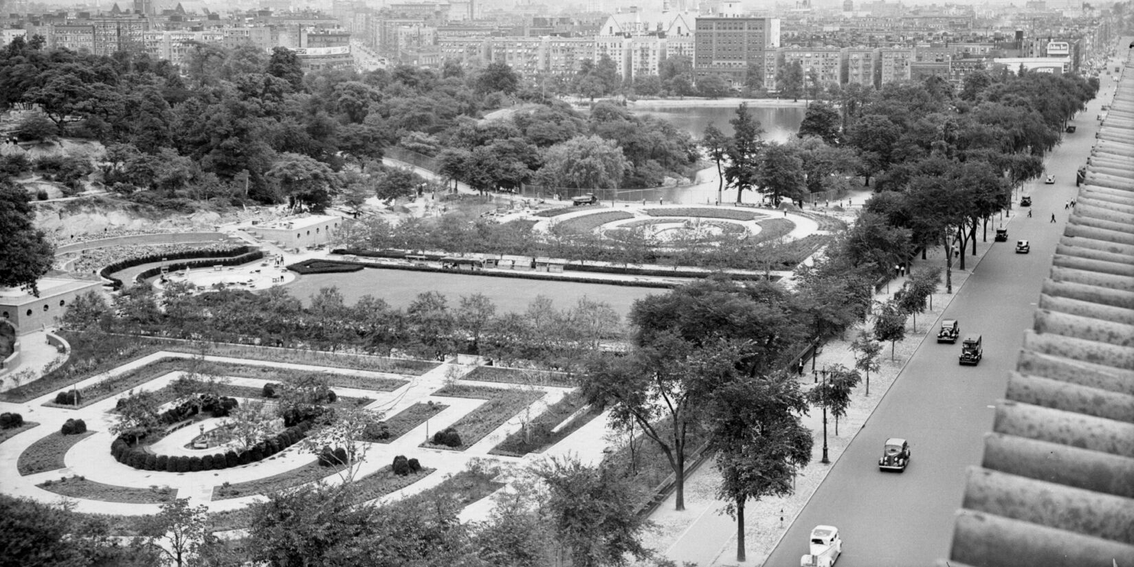 An aerial, black-and-white photo of the garden under construction.