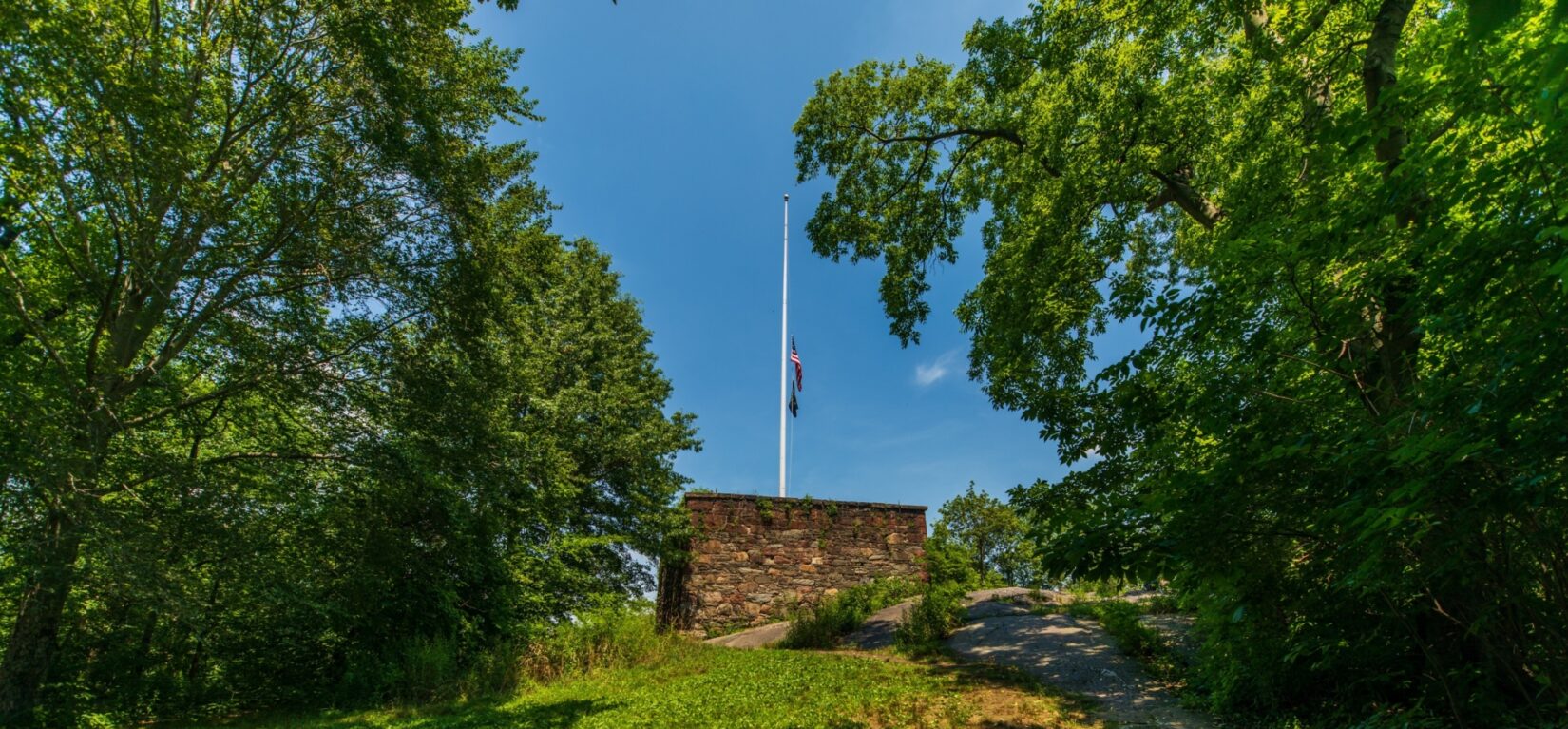 The view approaching the Blockhouse