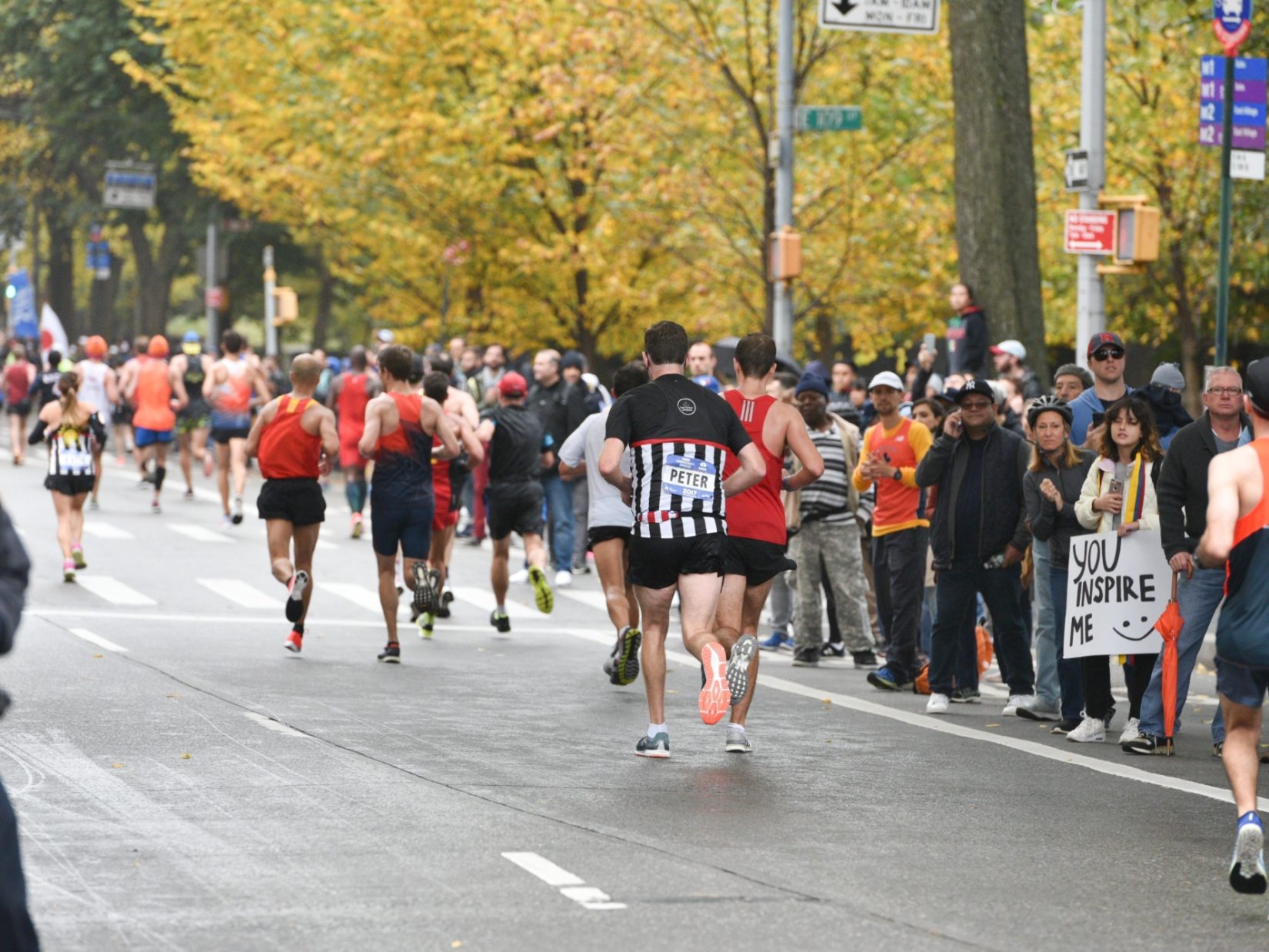 Marathoners making their way through Central Park